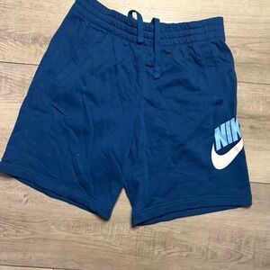 Nike blue shorts‎ size xl kids